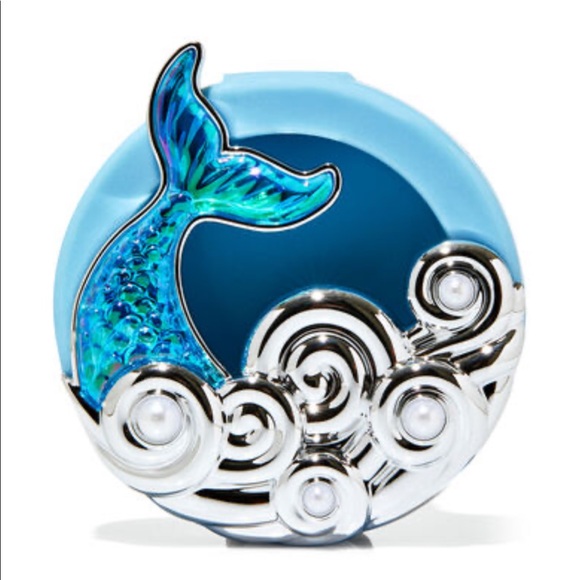 MERMAID WAVES VISOR CLIP
Car Fragrance Holder